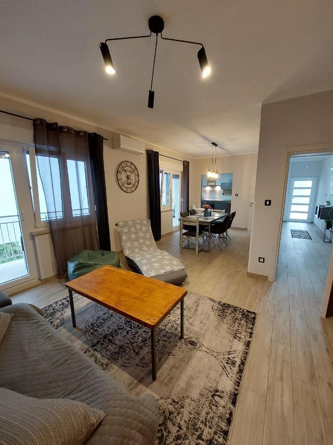 Family Apartment Cathy Galizana Exterior photo